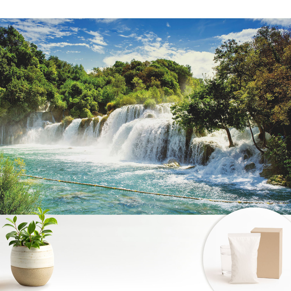 Fototapeta do salonu Wodospad w słońcu zielona sceneria