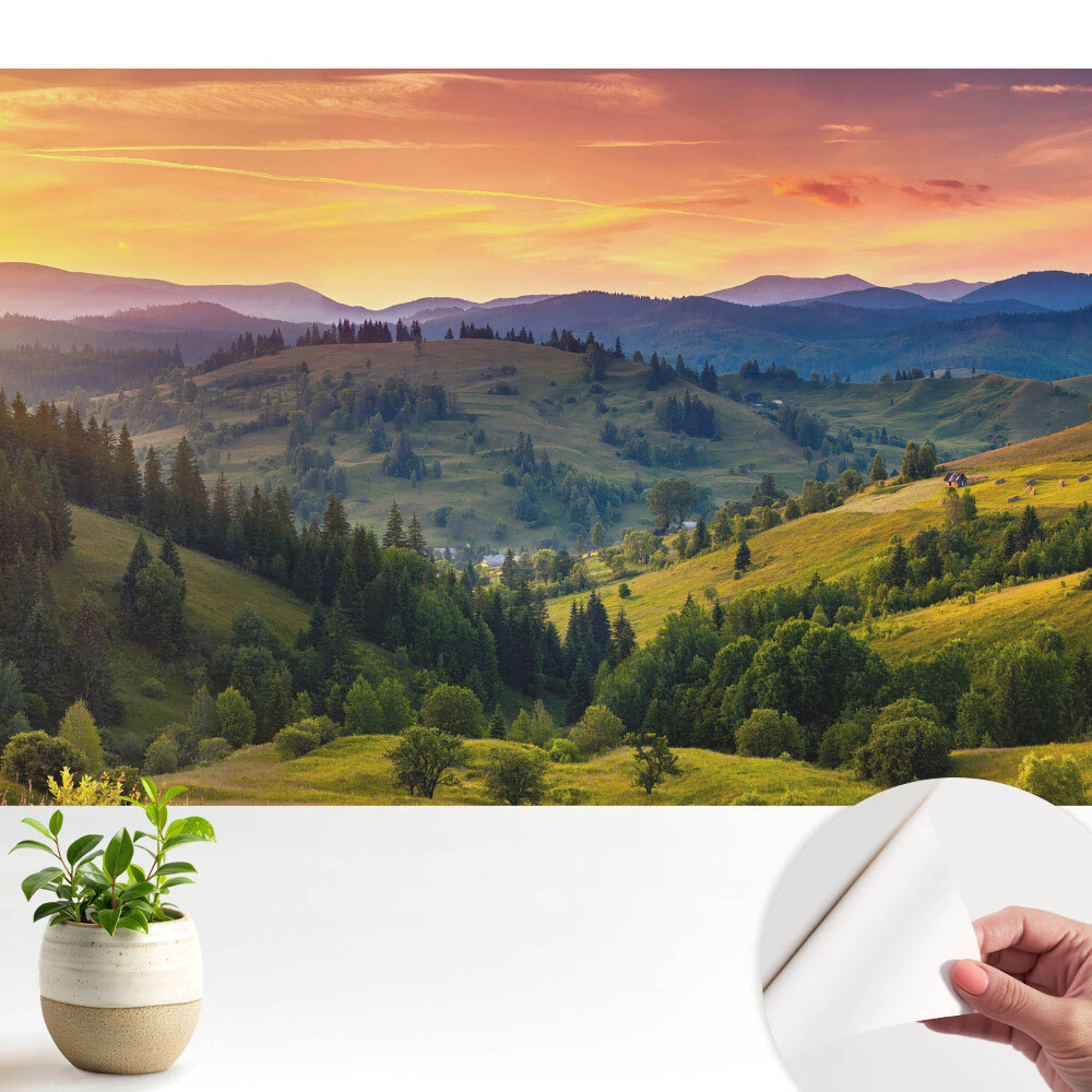 Fototapeta z nadrukiem samoprzylepna Malownicze wzgórza górskiego pejzażu
