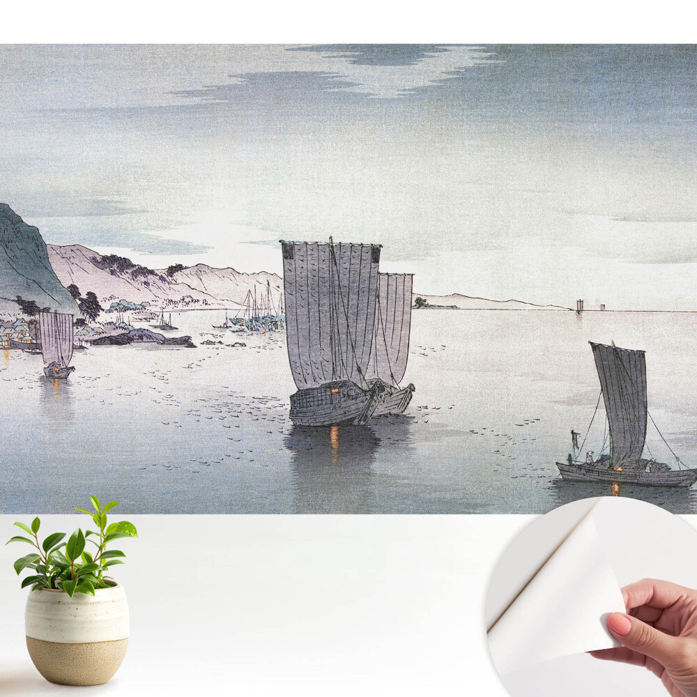 Fototapeta z nadrukiem samoprzylepna Żaglówki na spokojnym akwenie wśród wzgórz