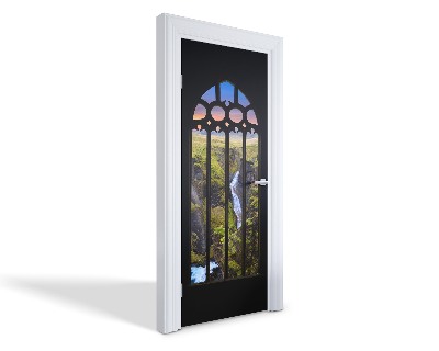 Naklejka na drzwi samoprzylepna Gotyckie okno natury