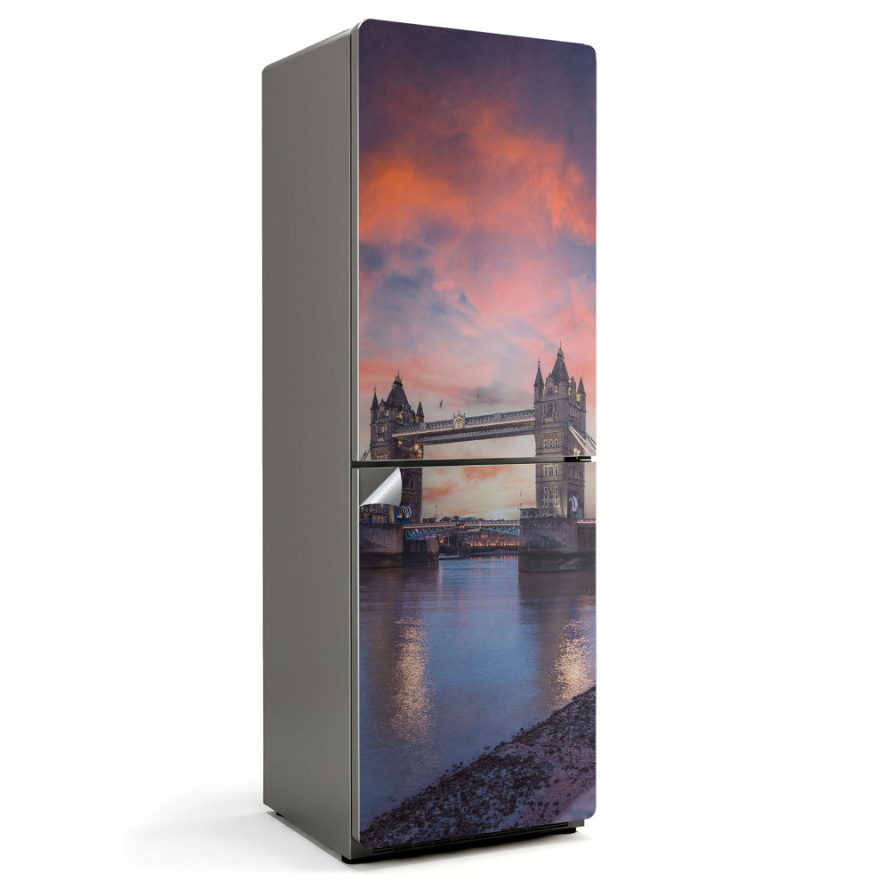 Okleina na lodówkę Widok Tower Bridge w Londynie