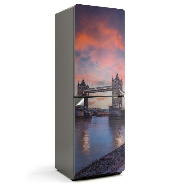 Widok Tower Bridge w Londynie Okleina na lodówkę