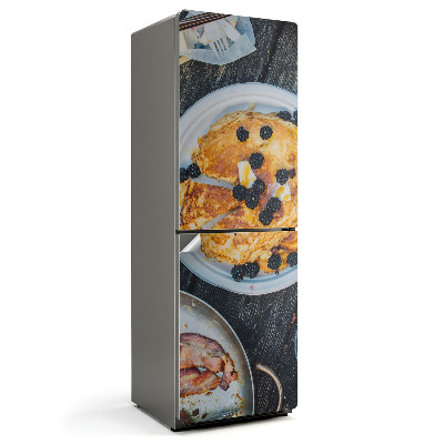 Samoprzylepna naklejka na lodówkę Pyszne naleśniki z owocami