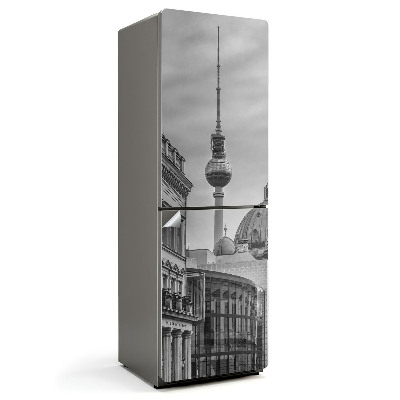 Naklejka tapeta na lodówkę Wieża telewizyjna w mieście