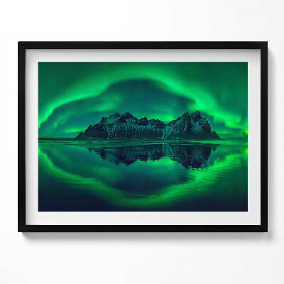 Obraz z ramką Zorza polarna - odbicie lustrzane