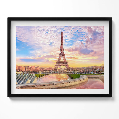 Obraz z ramką Romantyczny widok na wieżę Eiffla w Paryżu