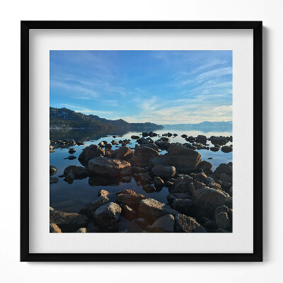 Obraz w drewnianej ramce Kamienie pod zachmurzonym niebem