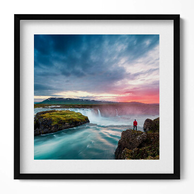 Obraz w drewnianej ramce Krajobraz z wodospadem Godafoss