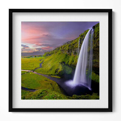 Obraz w drewnianej ramce Pejzaż pół i wodospadu