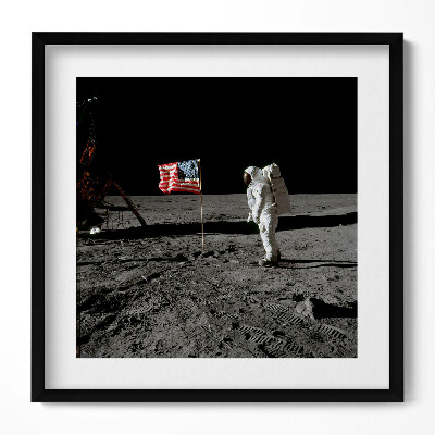 Obraz w drewnianej ramce Lądowanie na Księżycu - zdjęcie NASA