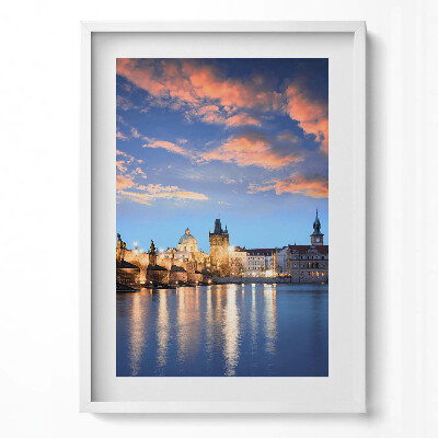 Obraz pionowy Miejski krajobraz wieczorem