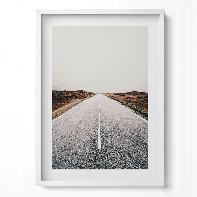Obraz pionowy Pusta prosta droga asfaltowa