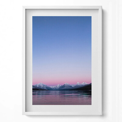 Obraz pionowy Pejzaż gór i jeziora, minimalizm