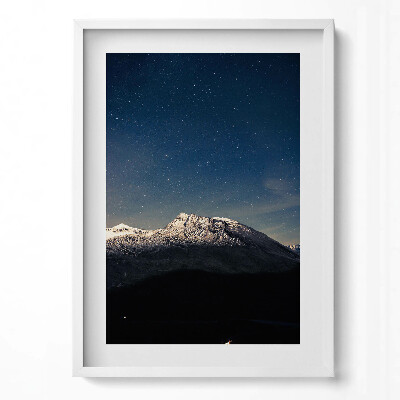 Obraz pionowy Pejzaż góry na tle gwieździstego nieba