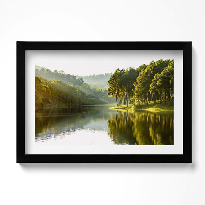 Obraz w ramie Zielony pejzaż rzeki