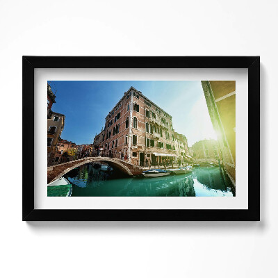 Obraz w ramie Piękne uliczki Wenecji w słońcu