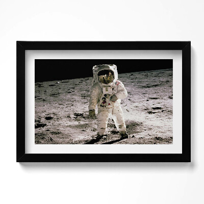 Obraz w ramie Pierwszy człowiek na Księżycu - zdjęcie NASA