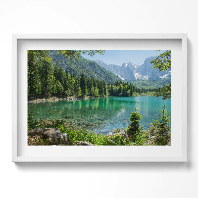 Obraz w ramie Górski pejzaż jeziora w lesie