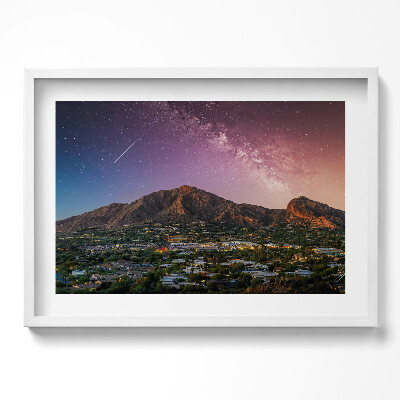 Obraz w ramie Góry z galaktyką na niebie