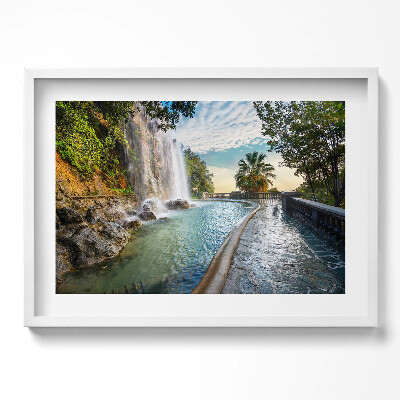 Obraz w ramie Wodospad w Parc de la Colline du Chateau