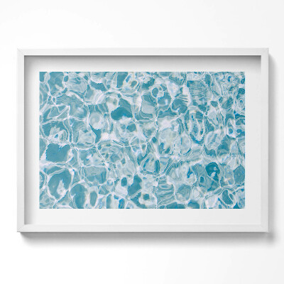 Obraz w ramie Tafla błekitnej przejrzystej wody