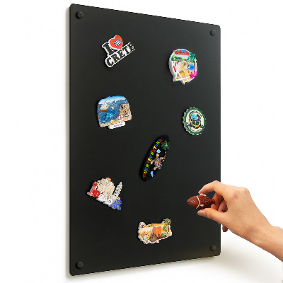 Tablica magnetyczna w rozmiarze 40x60 cm do przechowywania pamiątek z podróży