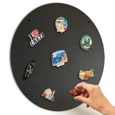 Okrągła tablica magnetyczna na magnesy z podróży o średnicy 50 cm