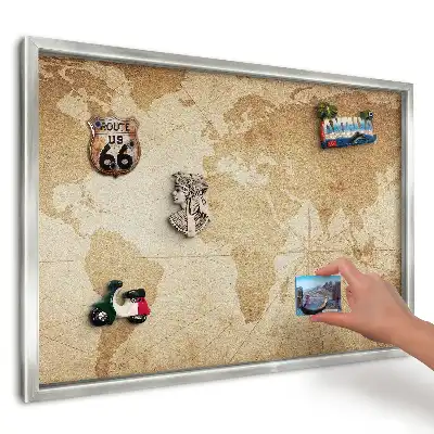 Stylowa beżowa mapa tablica na magnesy do kuchni