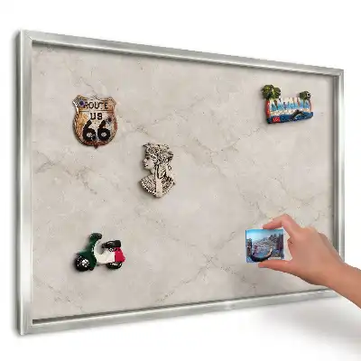 Tablica magnetyczna w srebrnej ramce z motywem eleganckiego marmuru